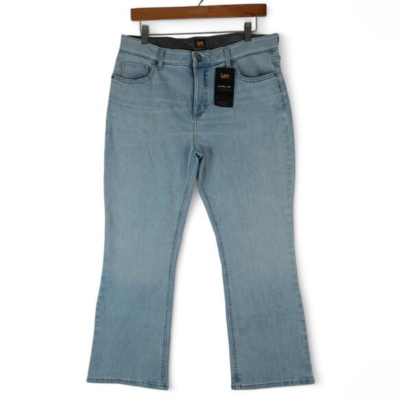 Lee Jeans Womens 14 Medium Ultra Lux Boot Crop Mid Rise Light Wash Stretch Denim - Picture 1 of 8